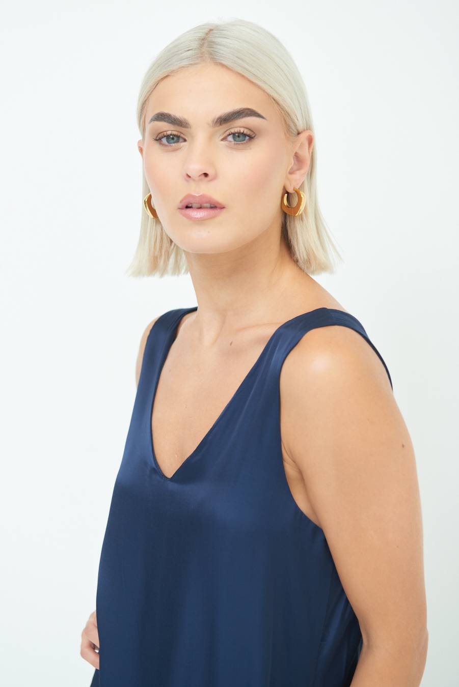 Kikisix ABITO LUNGO SMANICATO CON SPACCHI BLU Qualità