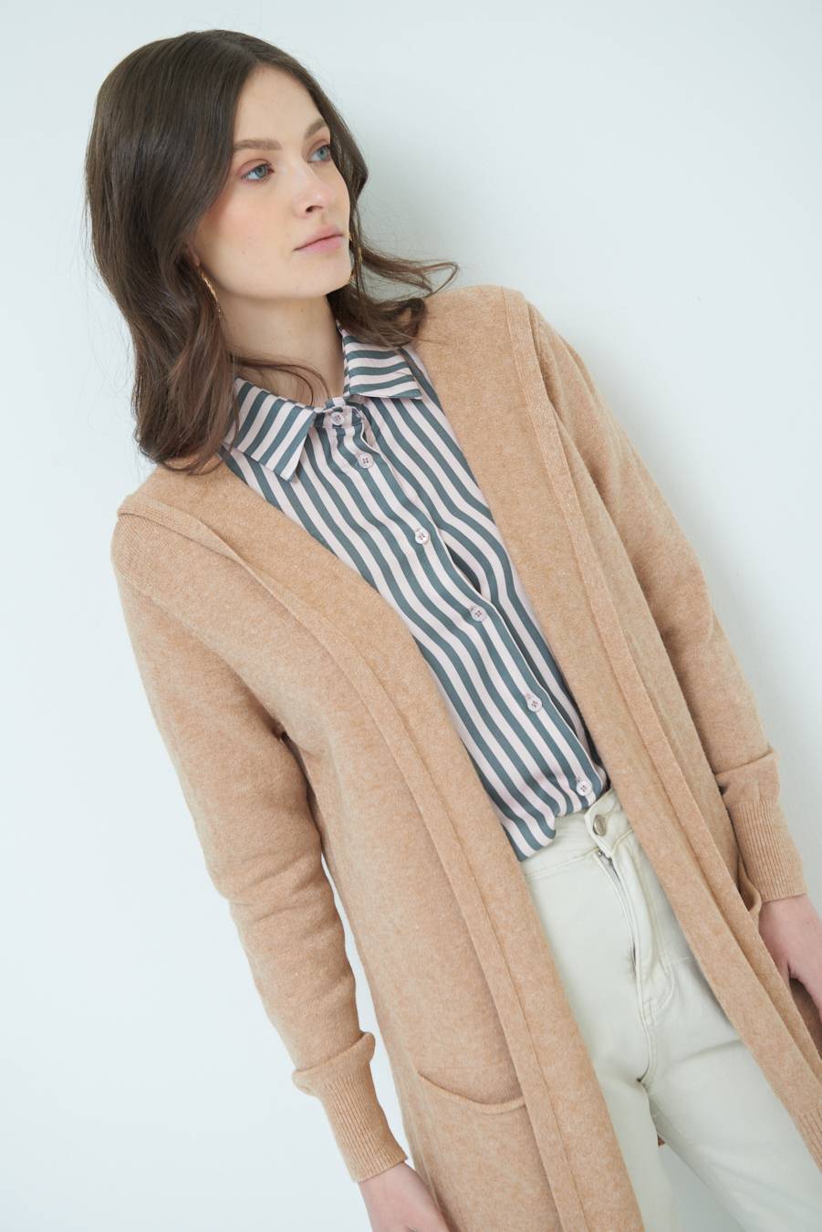 Kikisix CARDIGAN CON DUE TASCHE CAMMELLO In Vendita