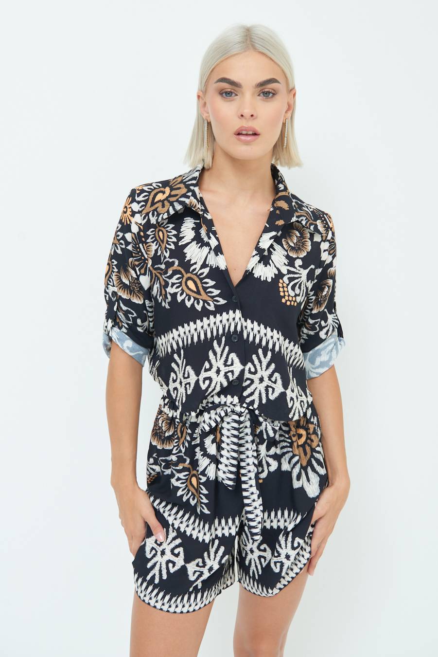 Kikisix CAMICIA CROP BALZA NERO Vendita Calda