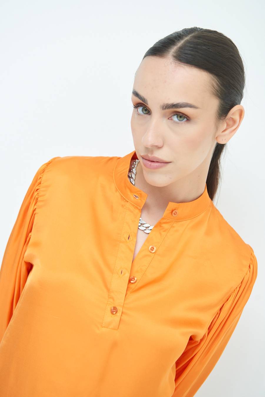 Kikisix CAMICIA POLO RASO VISCOSA MANDARINO Vendita