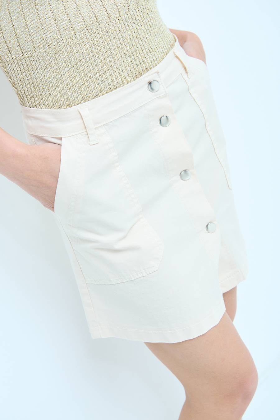 Kikisix MINIGONNA BOTTONI DV. BEIGE Qualità