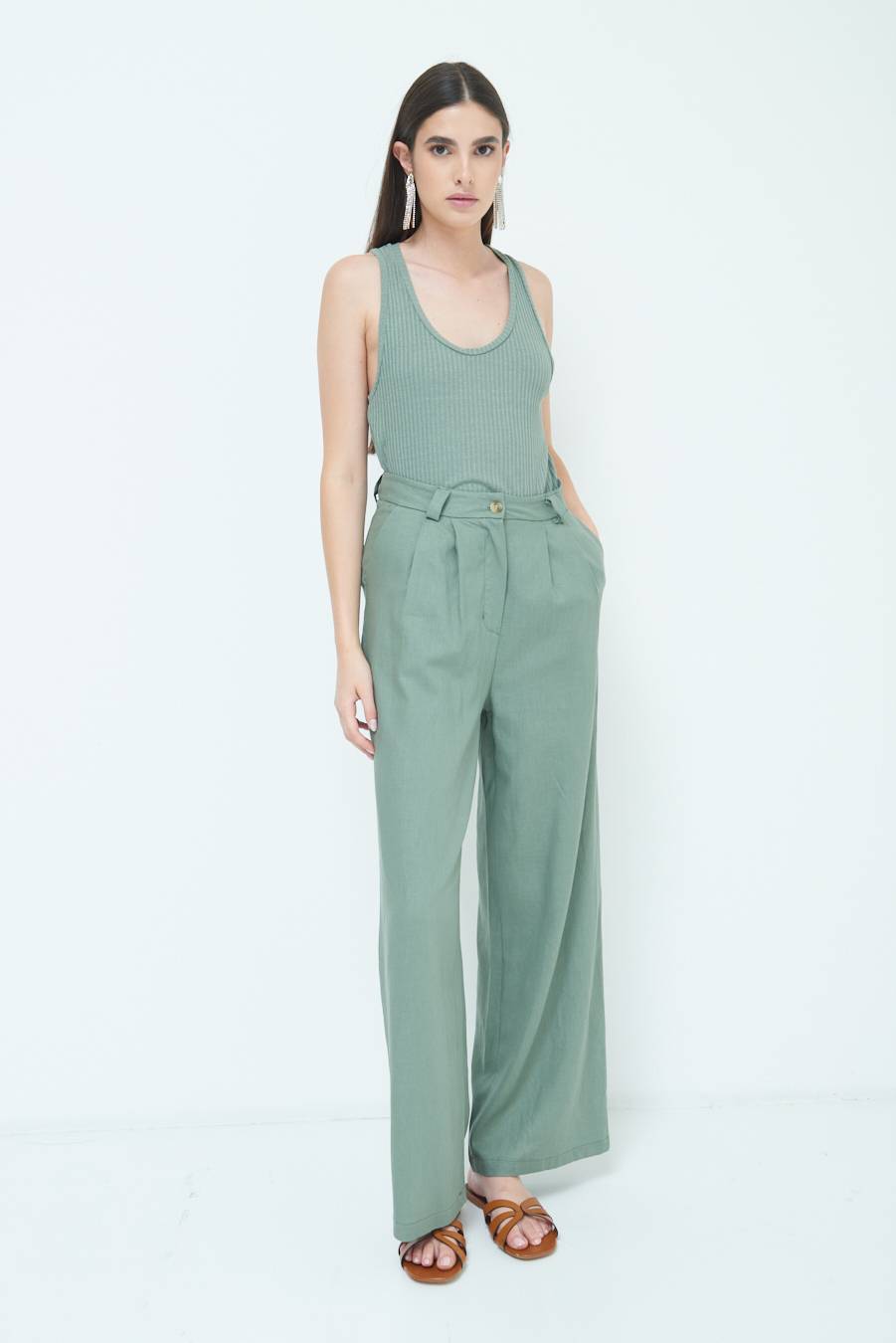 Kikisix PANTA PALAZZO CON PINCE VERDE MILITARE Pezzi Unici