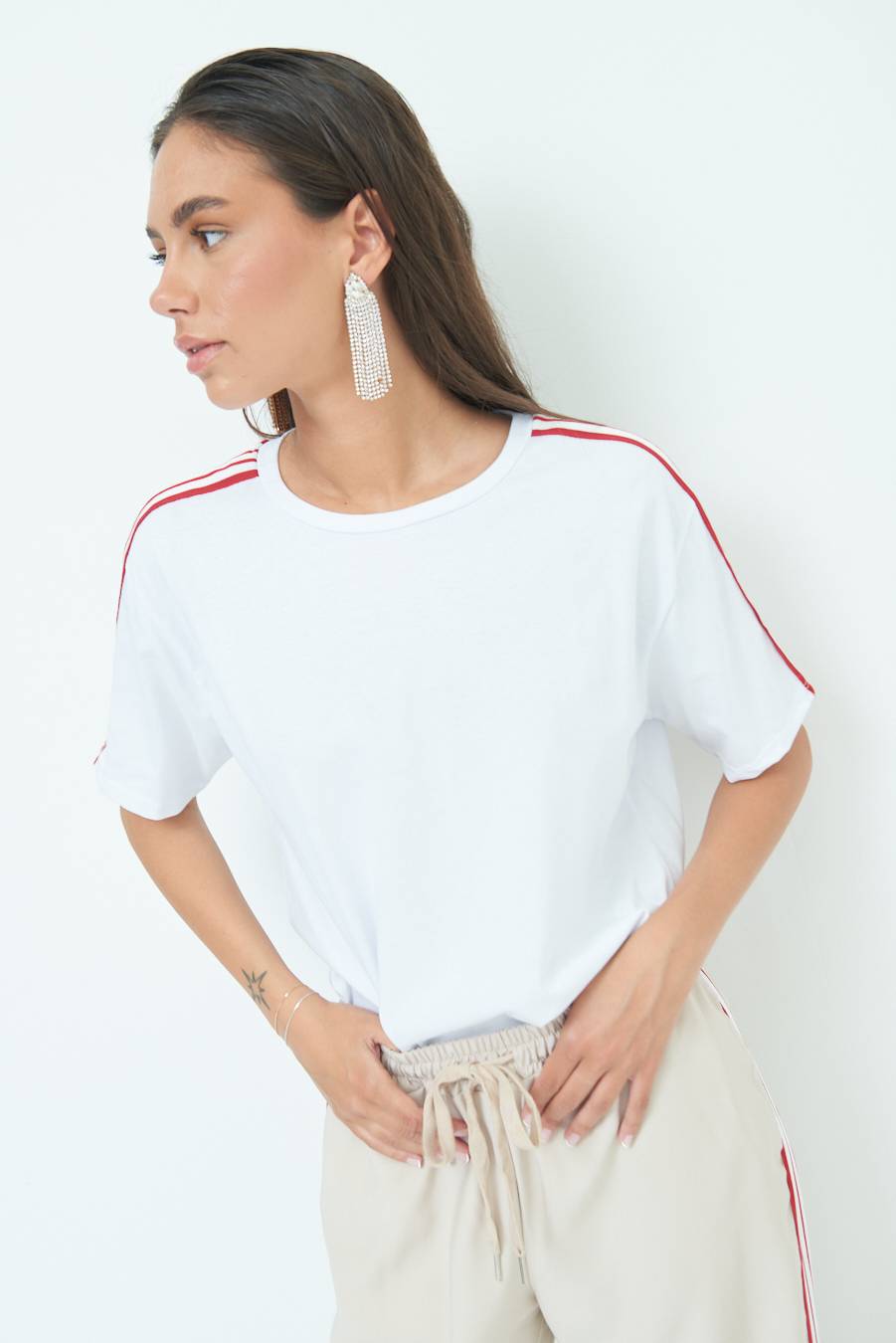 Kikisix T-SHIRT OVER CON COSTINA ROSSO Nuova
