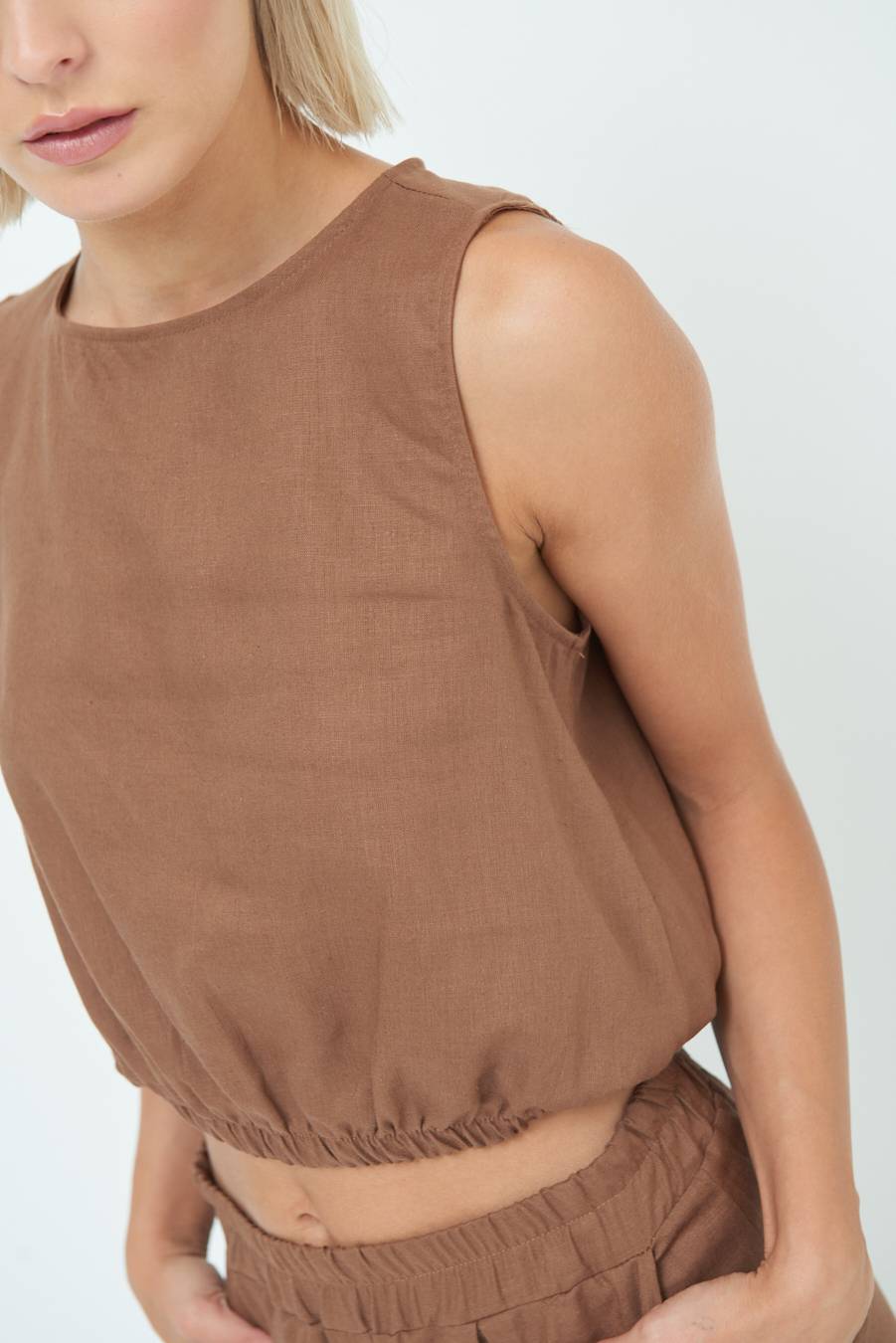 Kikisix TOP CORTO CON ELASTICO CIOCCOLATO Novità