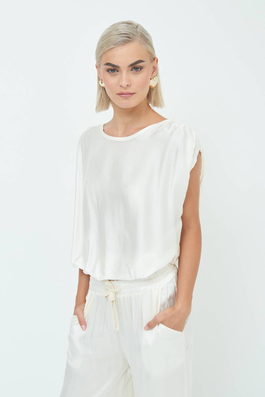Kikisix TOP CON ELASTICO FONDO SCOLLO BALA BURRO Sconto