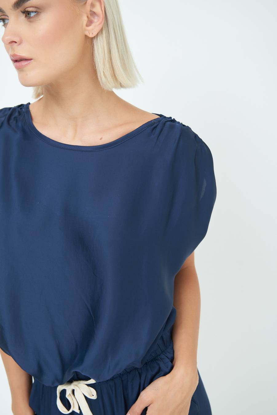 Kikisix TOP CON ELASTICO FONDO SCOLLO BALA BLU Offerta