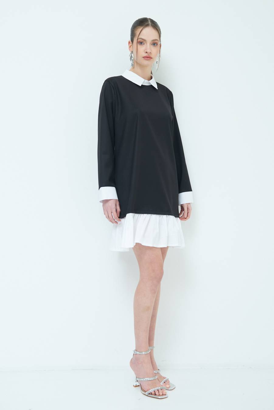 Kikisix ABITO FINTA CAMICIA BIANCO/NERO Presa