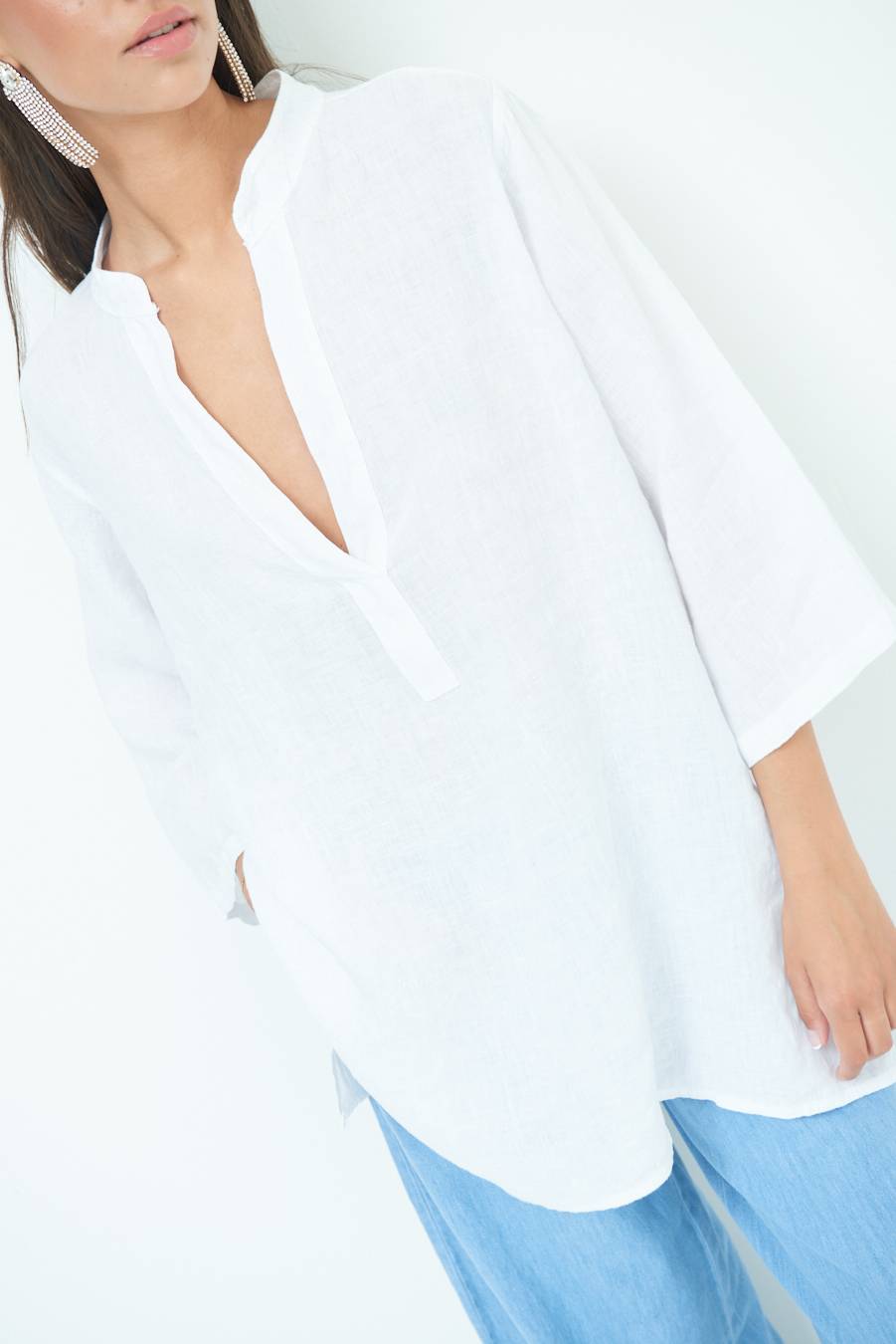 Kikisix CAMICIA COLLO COREANA OVERSIZE CON SPACCHI BIANCO Saldi Di Fabbrica