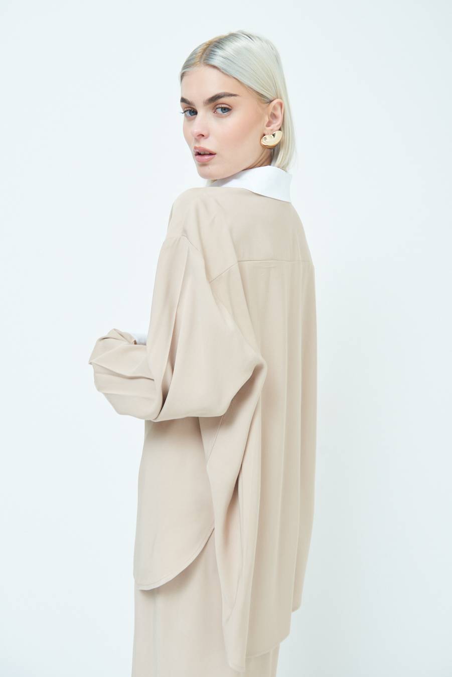Kikisix CAMICIA COLLETTO B.CO BEIGE Qualità Garantita
