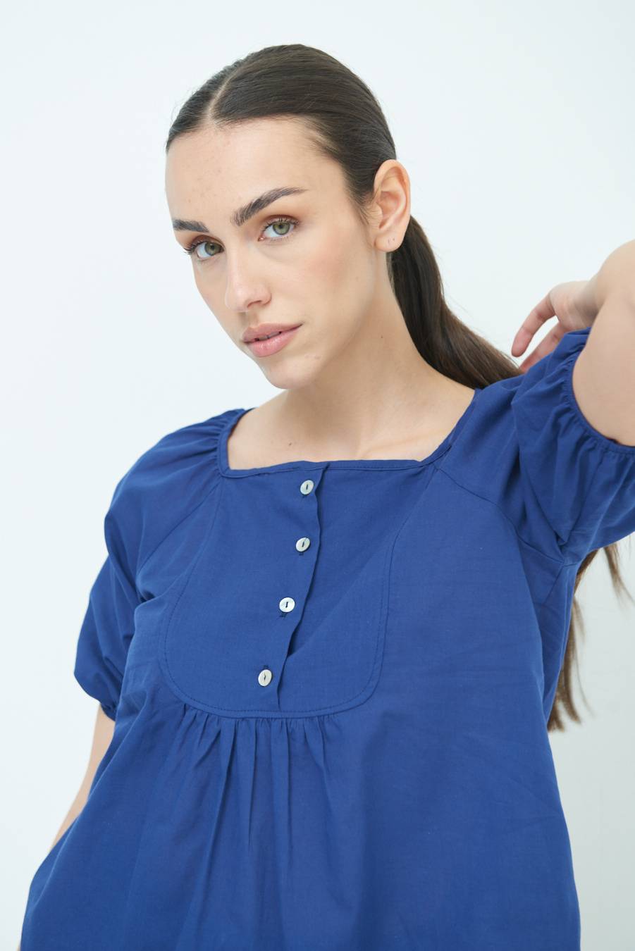 Kikisix CAMICIA CON BOTTONCINI DAV. COTONE BLU In Saldo
