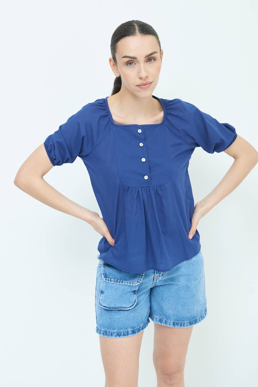 Kikisix CAMICIA CON BOTTONCINI DAV. COTONE BLU In Saldo