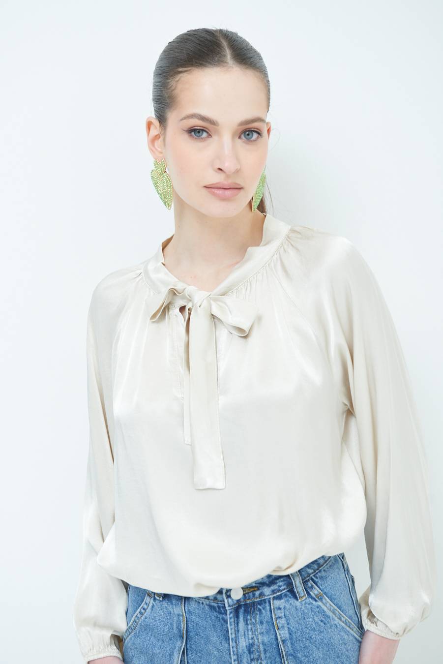Kikisix CASACCA RASO VISCOSA FIOCCO/CRAVATTA BEIGE 2025