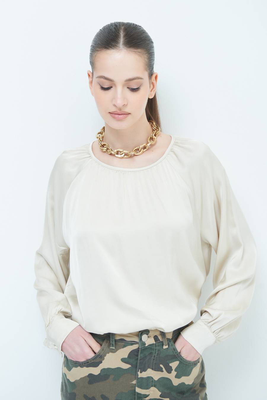 Kikisix CASACCA RASO VISCOSA INCRESPATA COLLO BEIGE Promozione