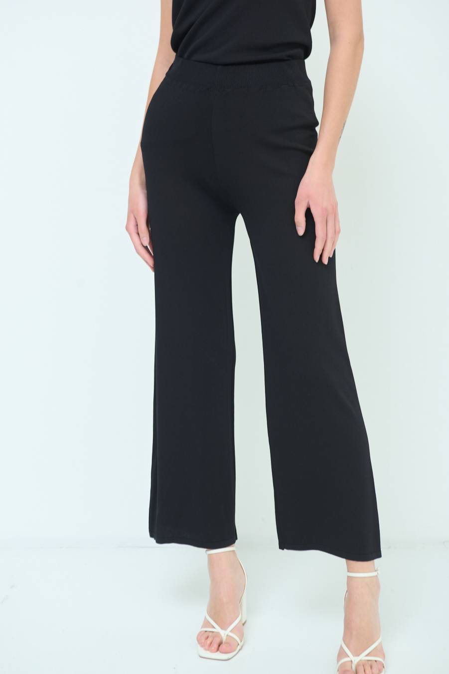 Kikisix PANTALONE PALAZZO MAGLIERIA NERO Online