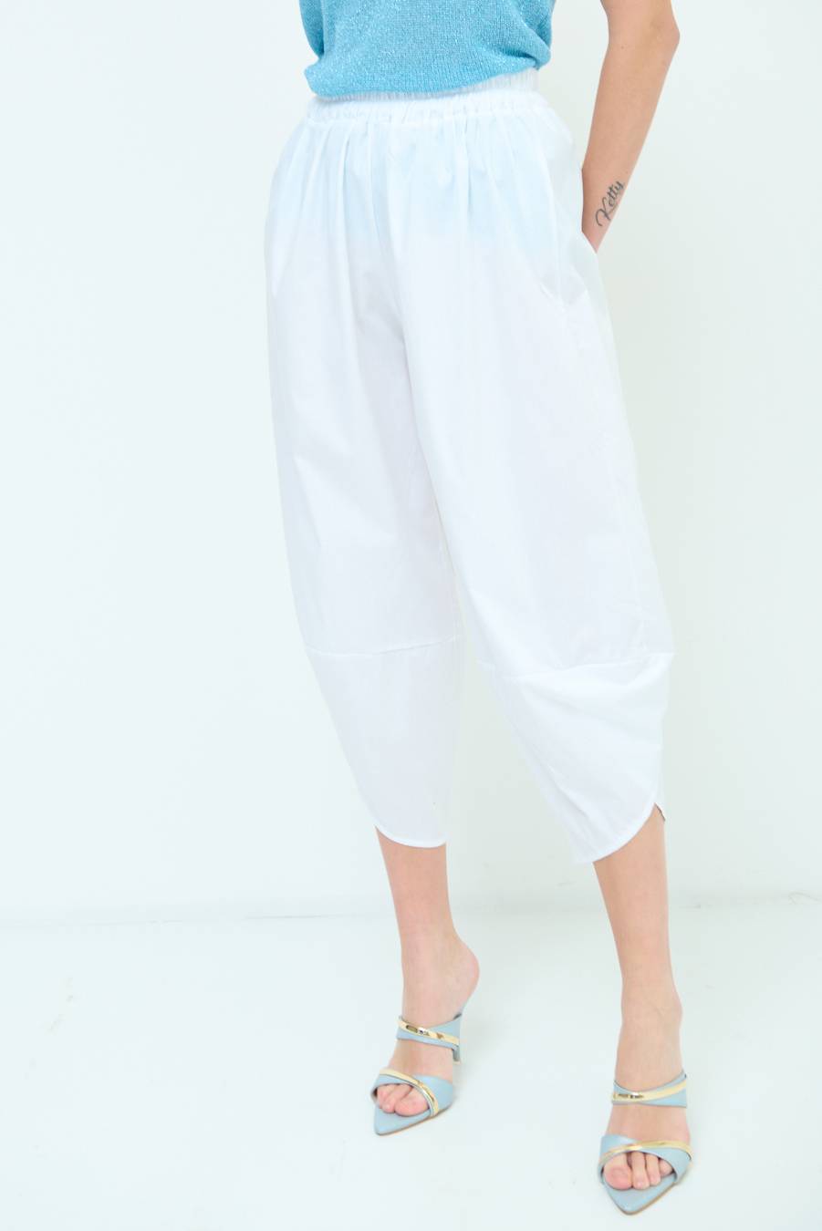 Kikisix PANTALONE OVER BIANCO Saldi