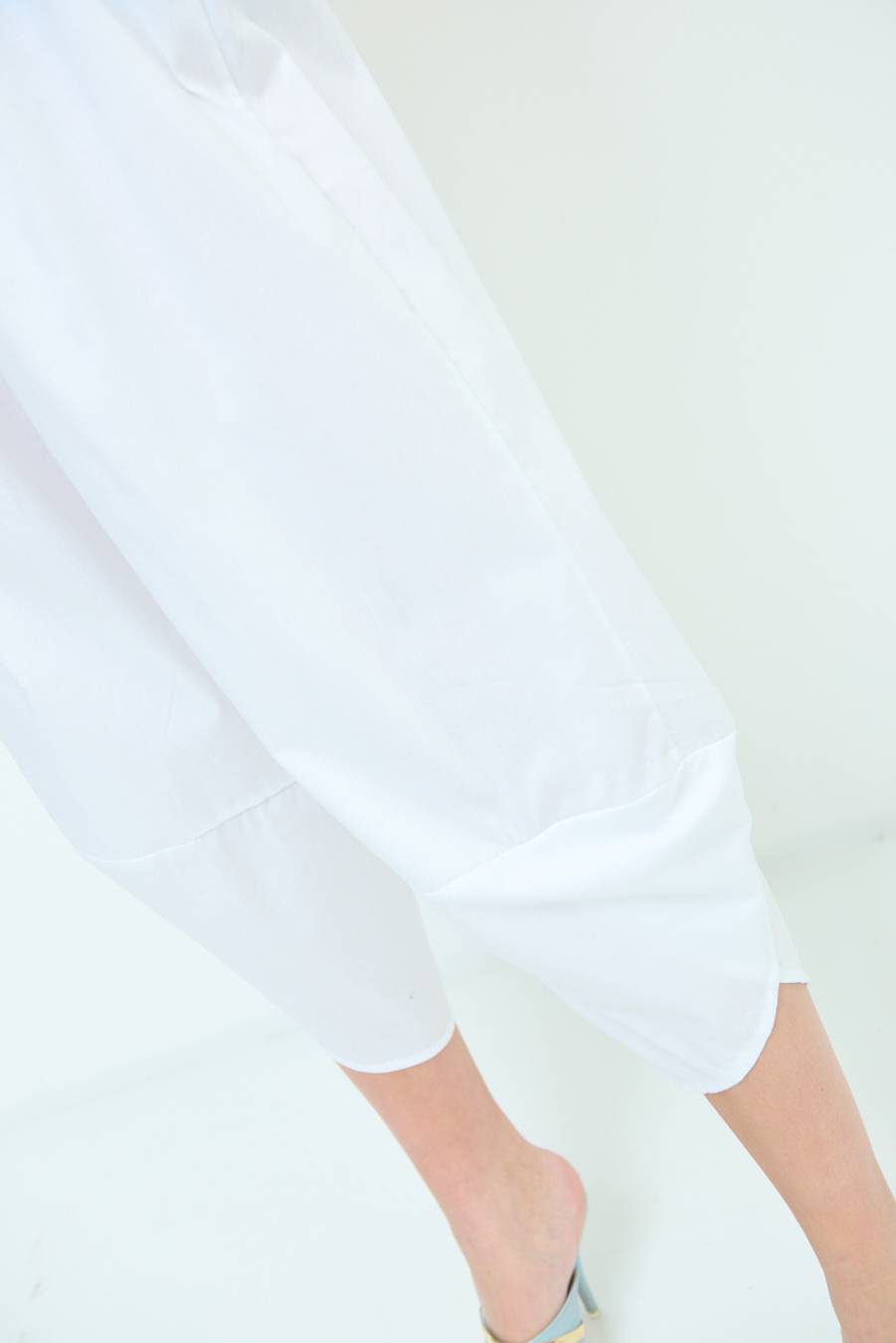 Kikisix PANTALONE OVER BIANCO Saldi