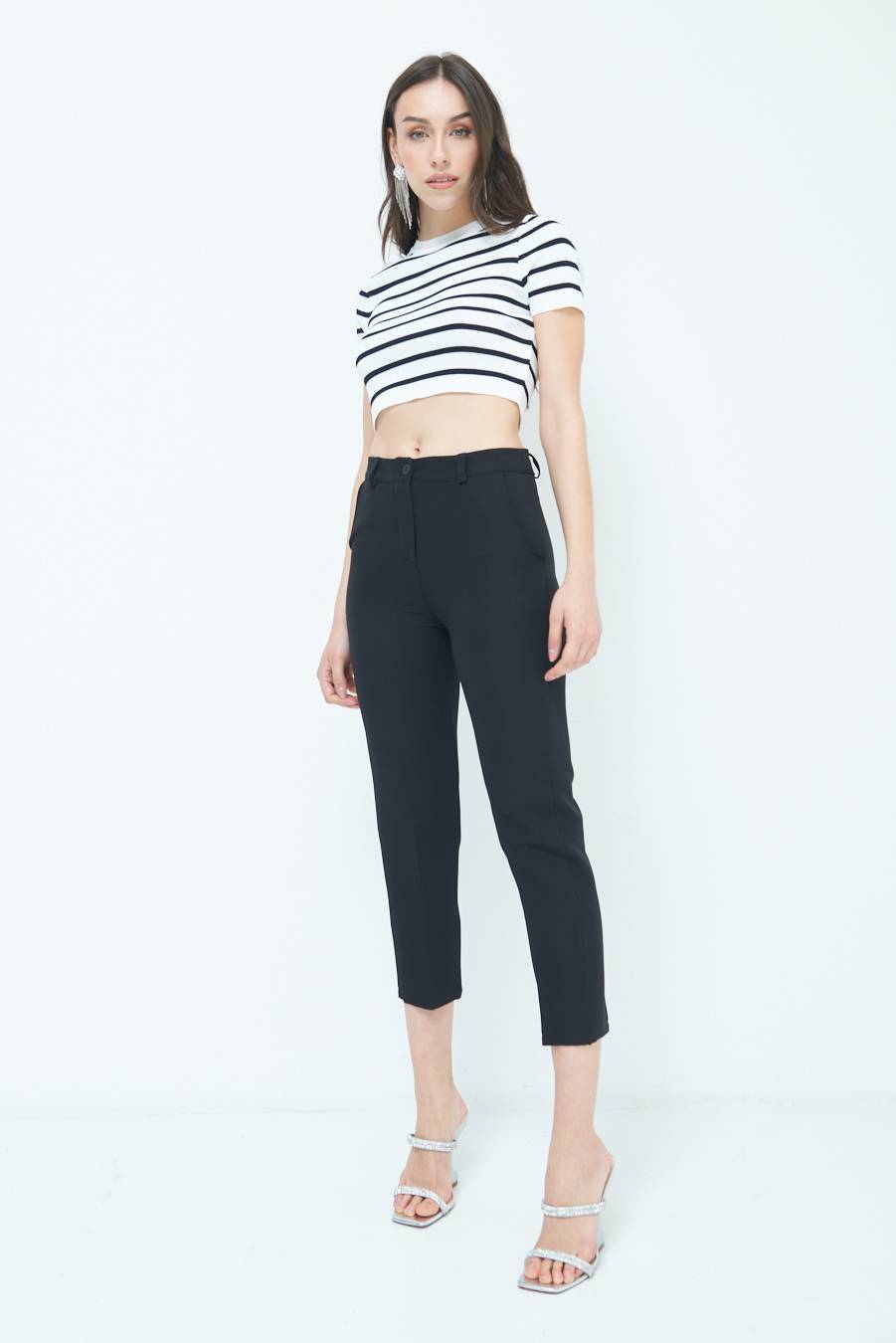 Kikisix PANTALONE SIGARETTA NERO Negozio