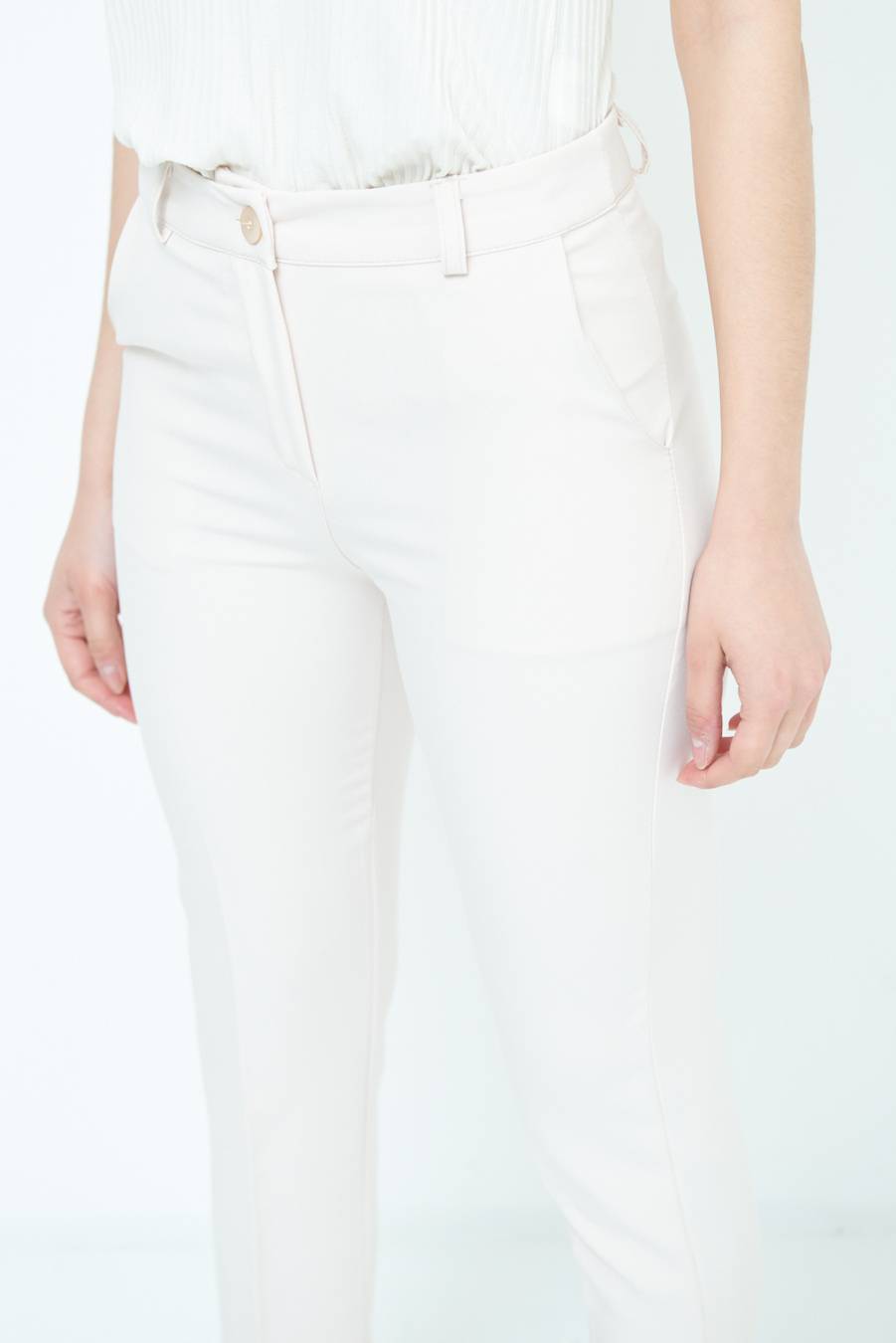 Kikisix PANTALONE SIGARETTA BEIGE In Saldo