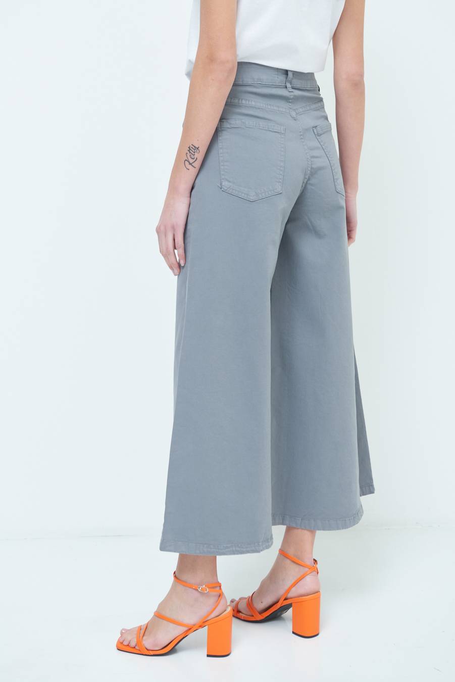 Kikisix PANTALONE/GONNA GABARDINA GRIGIO Promozione Limitata