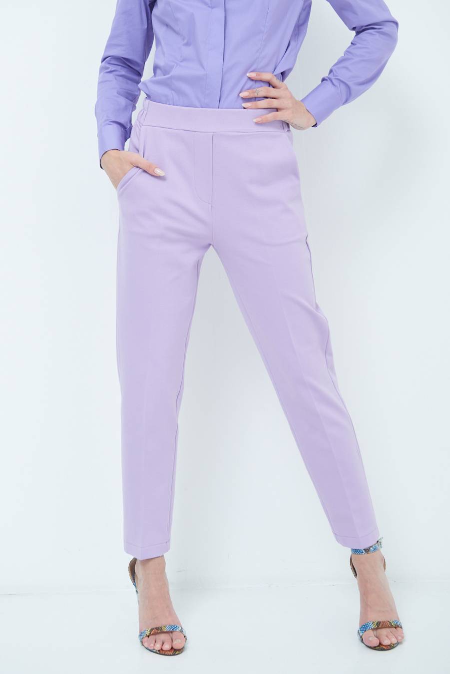 Kikisix PANTALONE SIGARETTA LILLA Affare Del Giorno