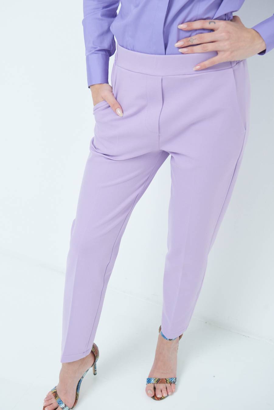 Kikisix PANTALONE SIGARETTA LILLA Affare Del Giorno