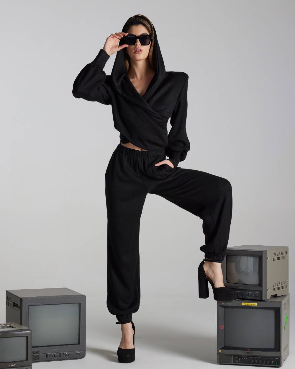 Kostumn1 Pantalone con ricamo Qualità Garantita