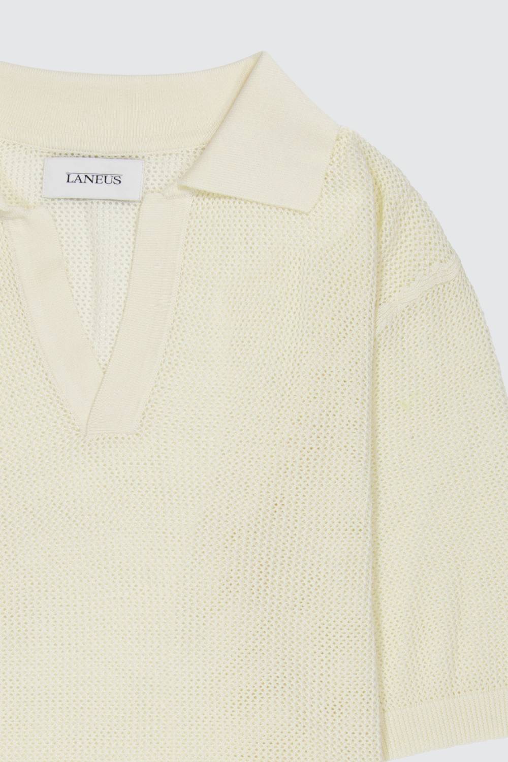 Laneus Laneus polo in mesh con scollo a V Italia