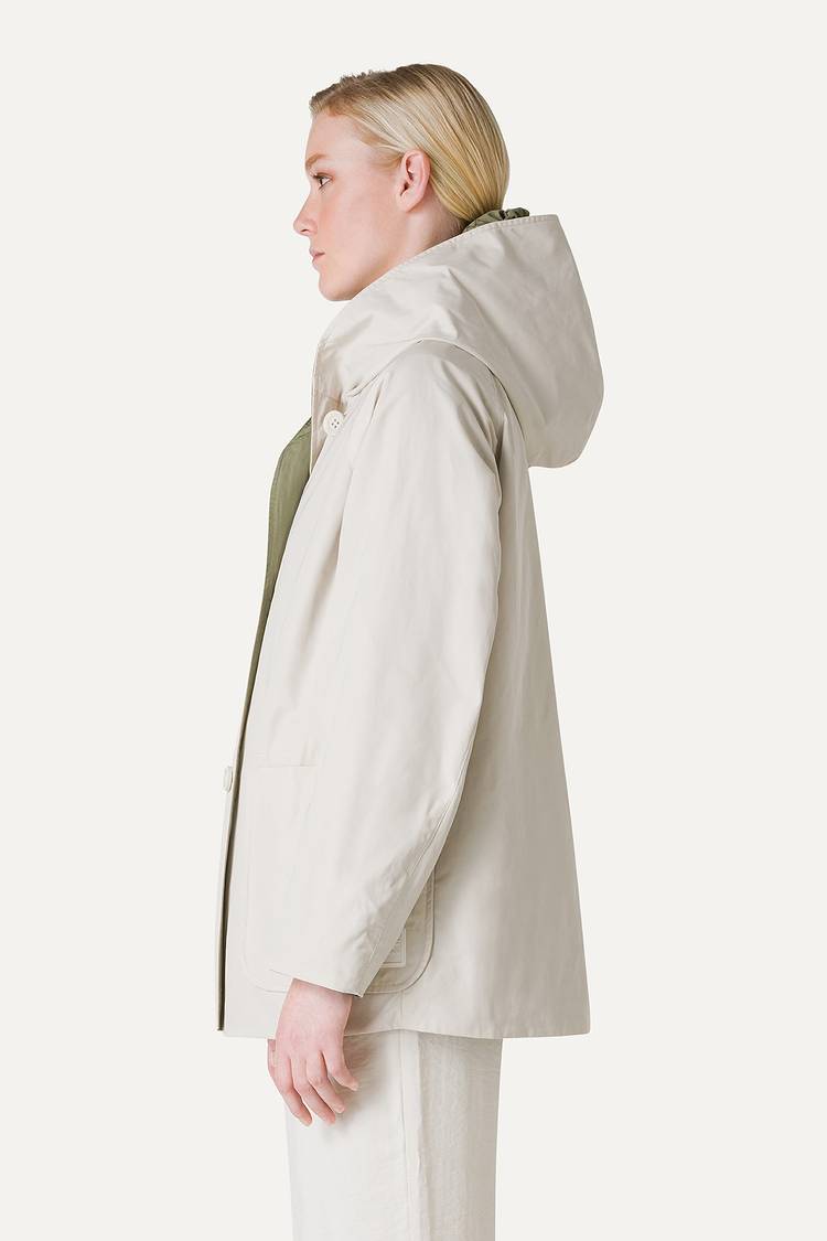 Oof Wear IMPERMEABILE REVERSIBILE CON CAPPUCCIO IN NYLON MEMORY 9411 - PANNA/VERDE MIMETICO 2025