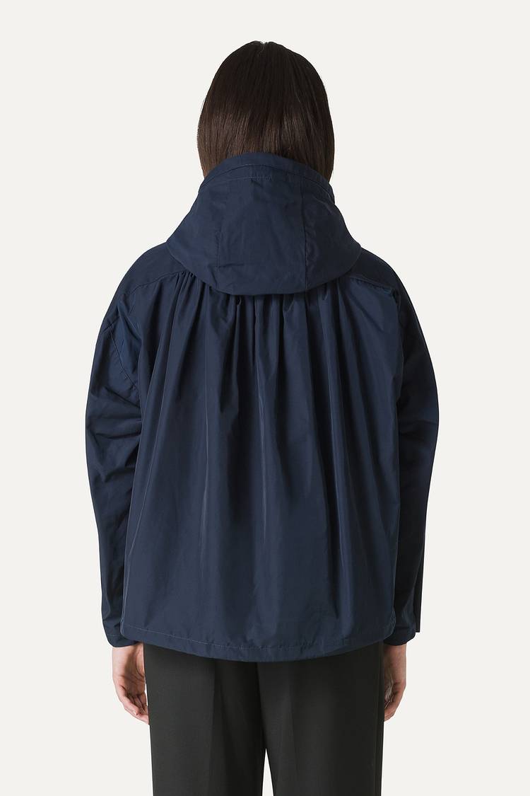 Oof Wear GIACCA CORTA IN NYLON MEMORY CON ARRICIO SULLA SCHIENA 9139 - BLU NOTTE In Linea