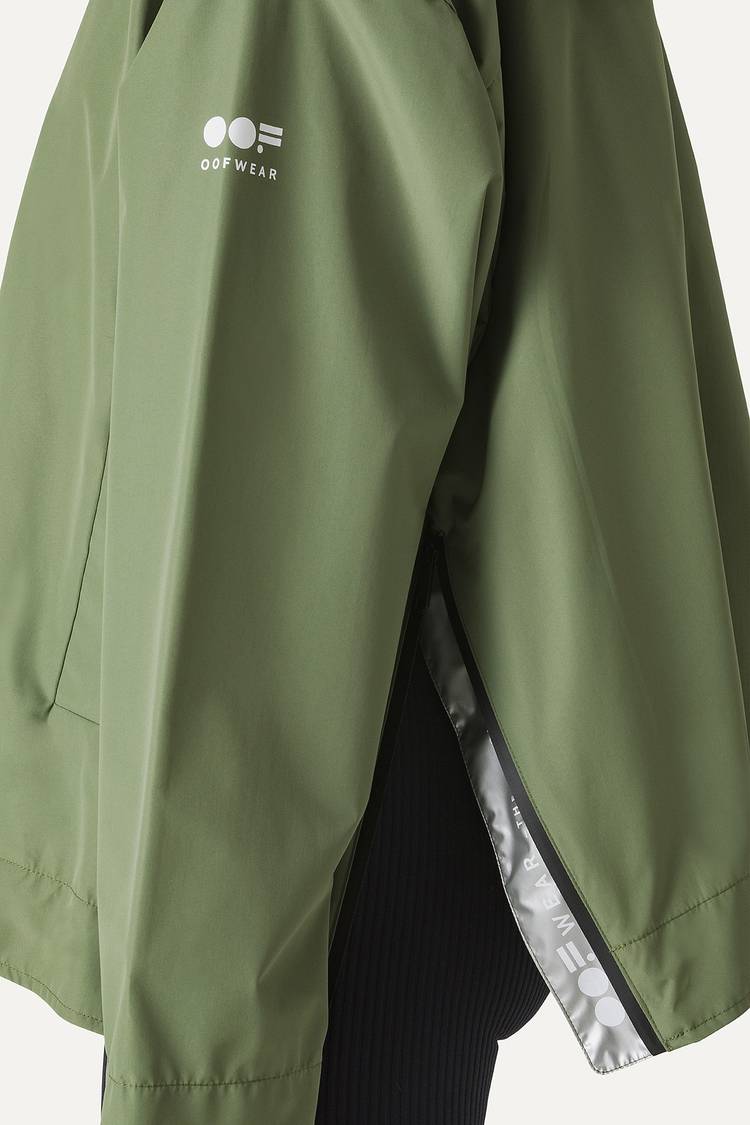 Oof Wear GIACCA CORTA IN NYLON CON INTERNO ARGENTO 9214 - VERDE OLIVA Italy