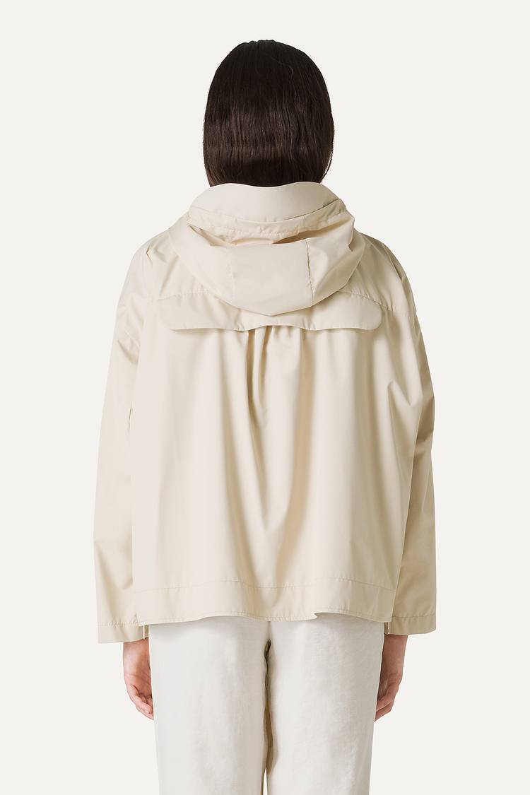 Oof Wear GIACCA CORTA IN NYLON CON INTERNO ARGENTO 9214 - CREMA 2025