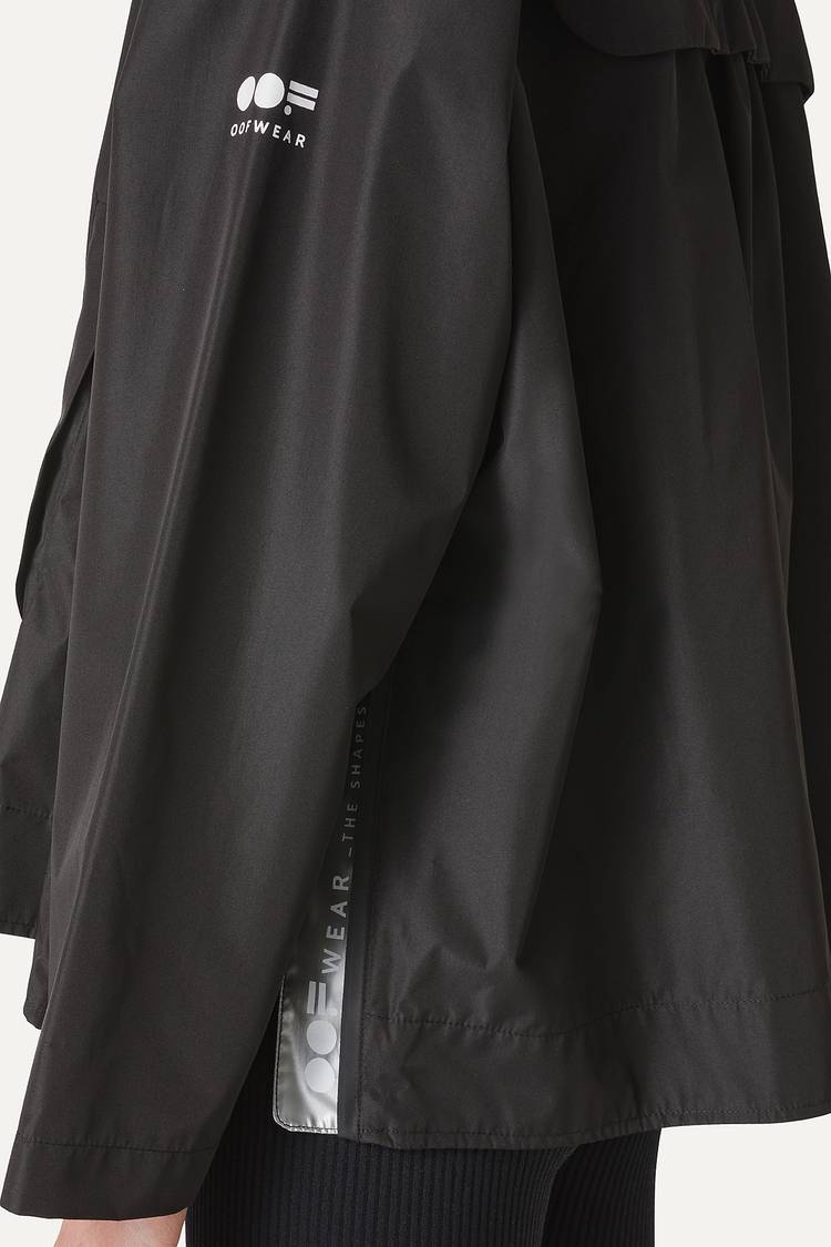 Oof Wear GIACCA CORTA IN NYLON CON INTERNO ARGENTO 9214 - NERO Nuovo
