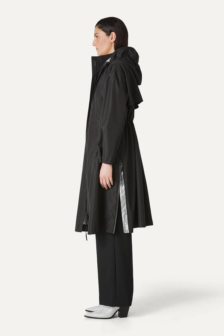 Oof Wear GIACCA LUNGA IN NYLON CON INTERNO ARGENTO 9216 - NERO Qualità