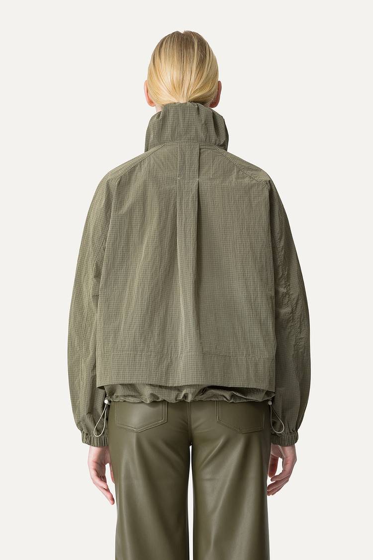 Oof Wear GIACCA CORTA IN NYLON RIPSTOP 9217 - ARMY Spedizione Gratuita
