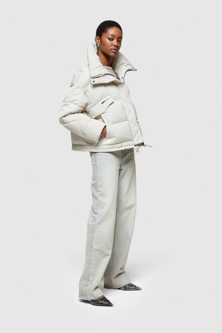 Oof Wear GIACCA CORTA 9235 IN NYLON MEMORY - PANNA Prezzo Ridotto