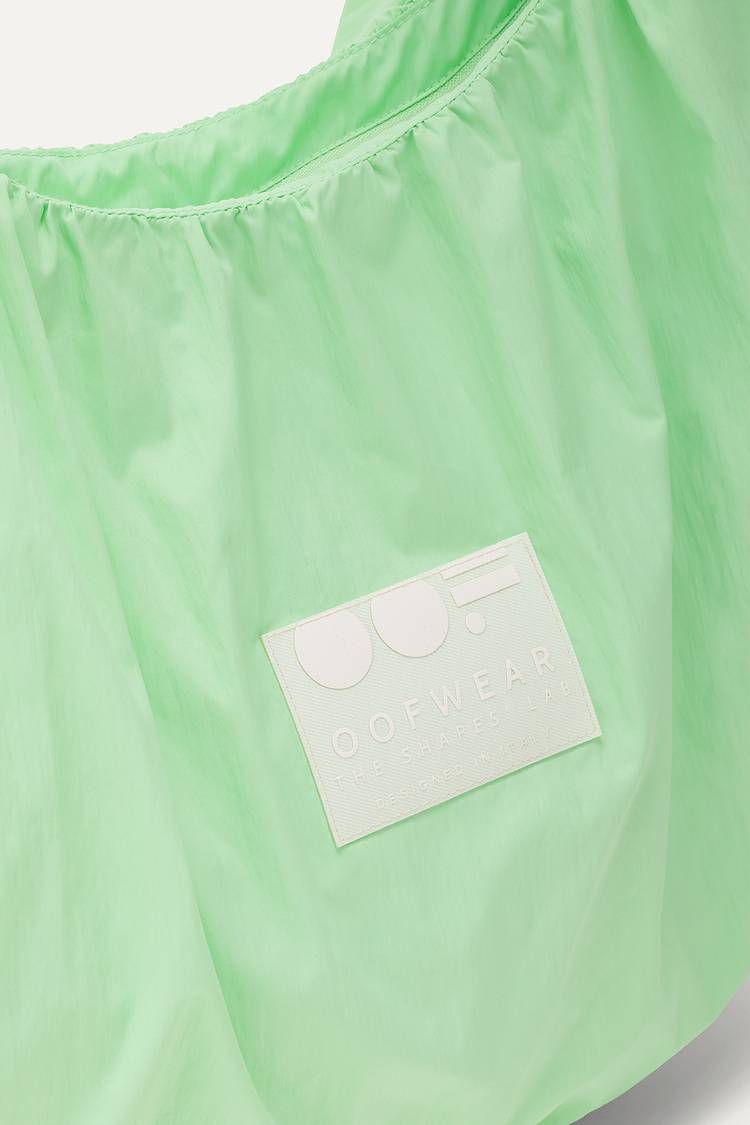 Oof Wear BORSA A SPALLA IN NYLON CRINCLE WATER REPELLENT 3079 - VERDE MENTA Outlet