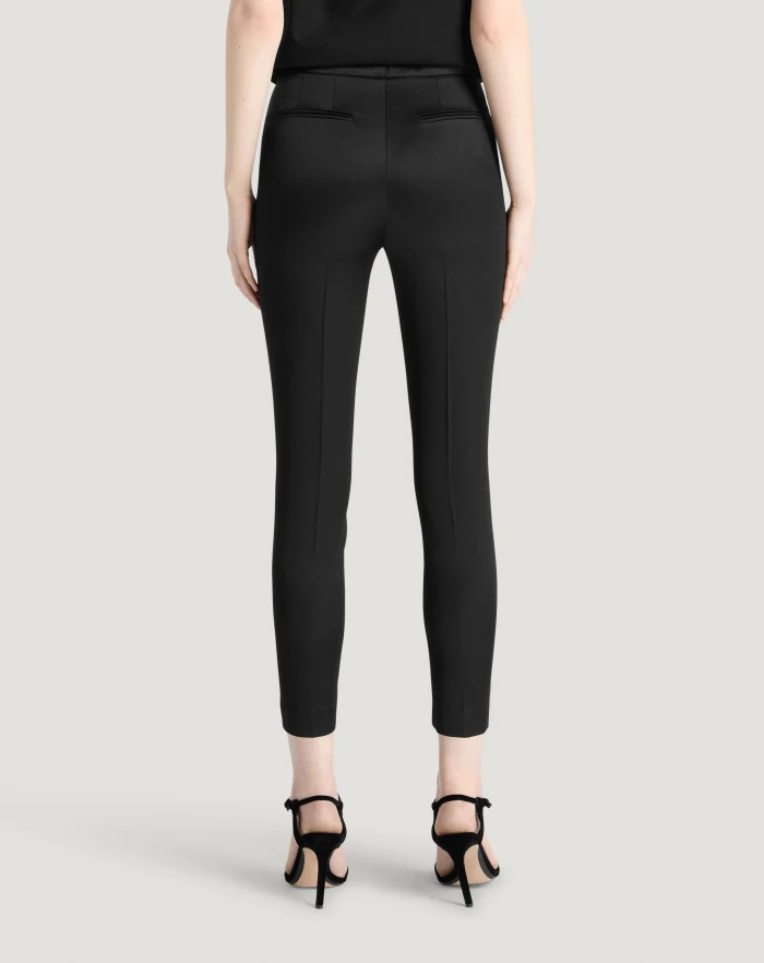Pantaloni Torino Pantaloni Frida in satin fluido Novità