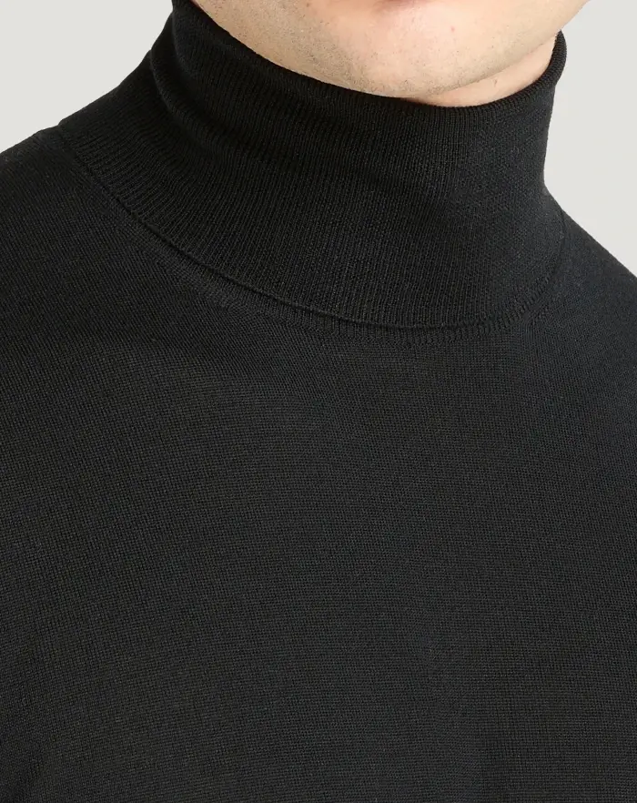 Pantaloni Torino Maglia dolcevita in lana Vendita Economica