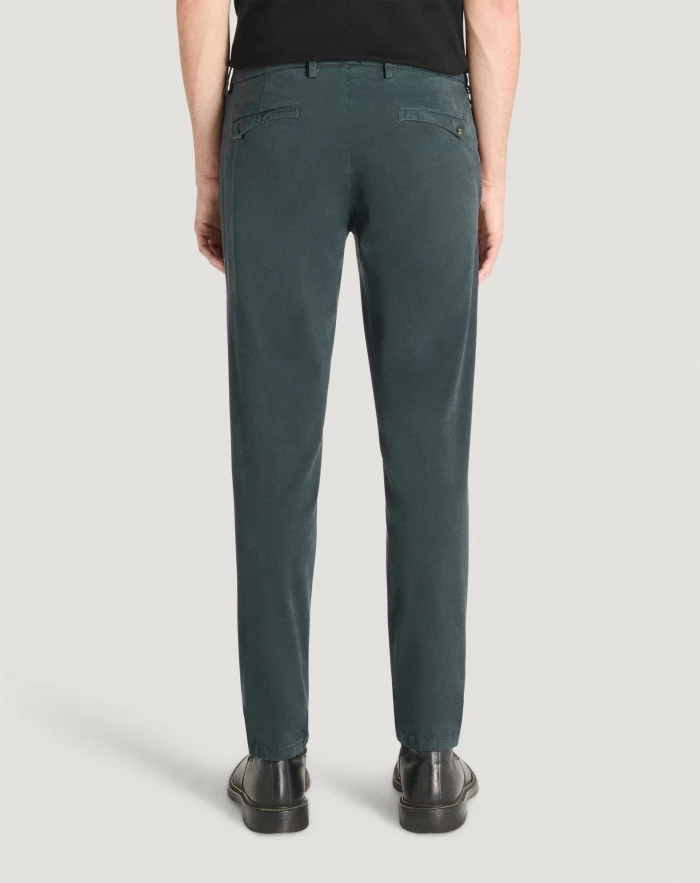 Pantaloni Torino Pantaloni Wonder in satin stretch Novità