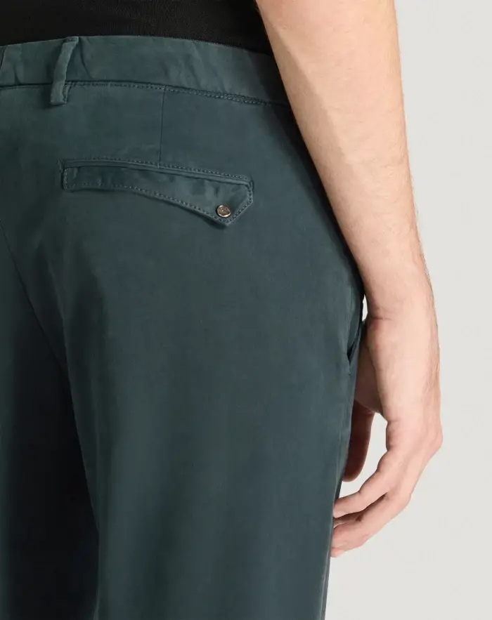 Pantaloni Torino Pantaloni Wonder in satin stretch Novità