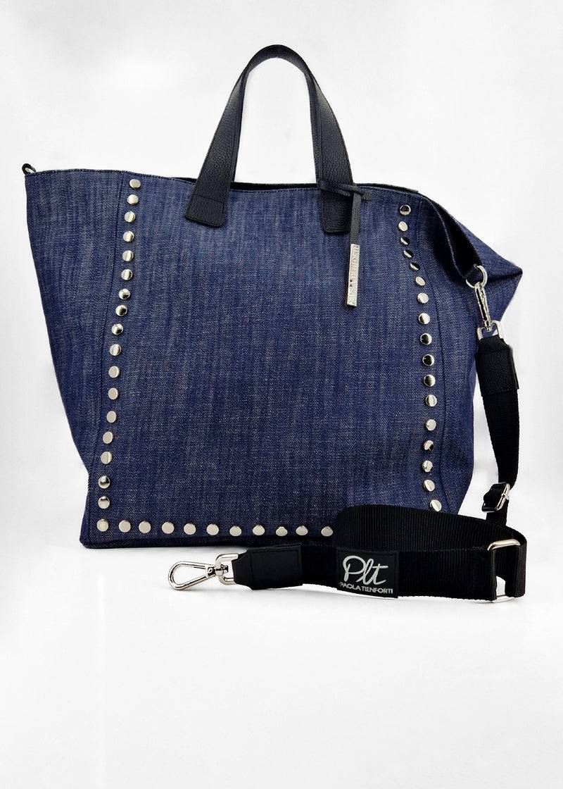 Paola T. Shopper con rivetti e pendente argento In Vendita