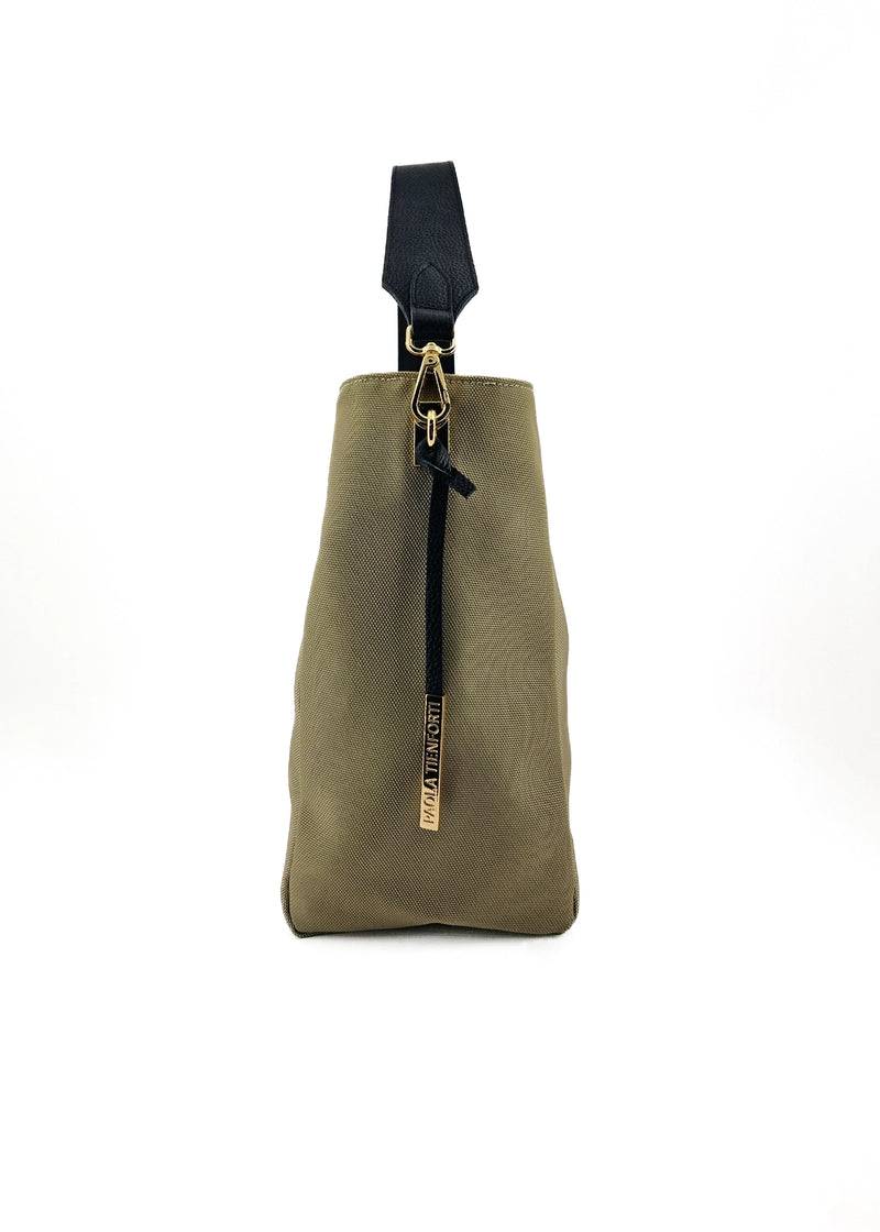 Paola T. Sacca in cordura con dettagli oro Offerte