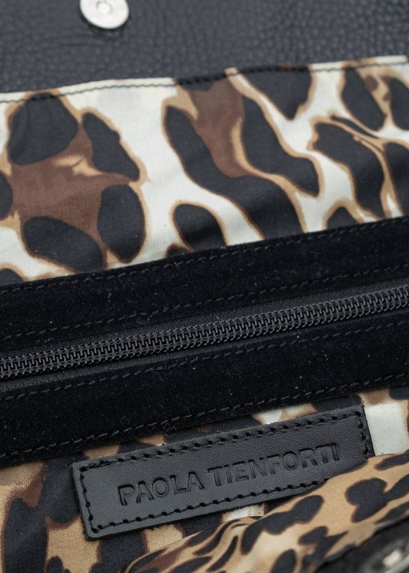 Paola T. Shopper large in pelle morbida con dettagli argento Vendite Flash