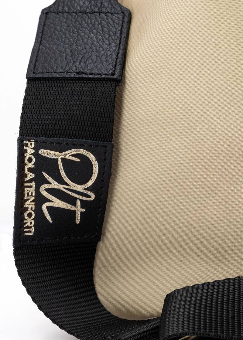 Paola T. Sacca hobo in nylon con dettagli oro Pezzi Unici