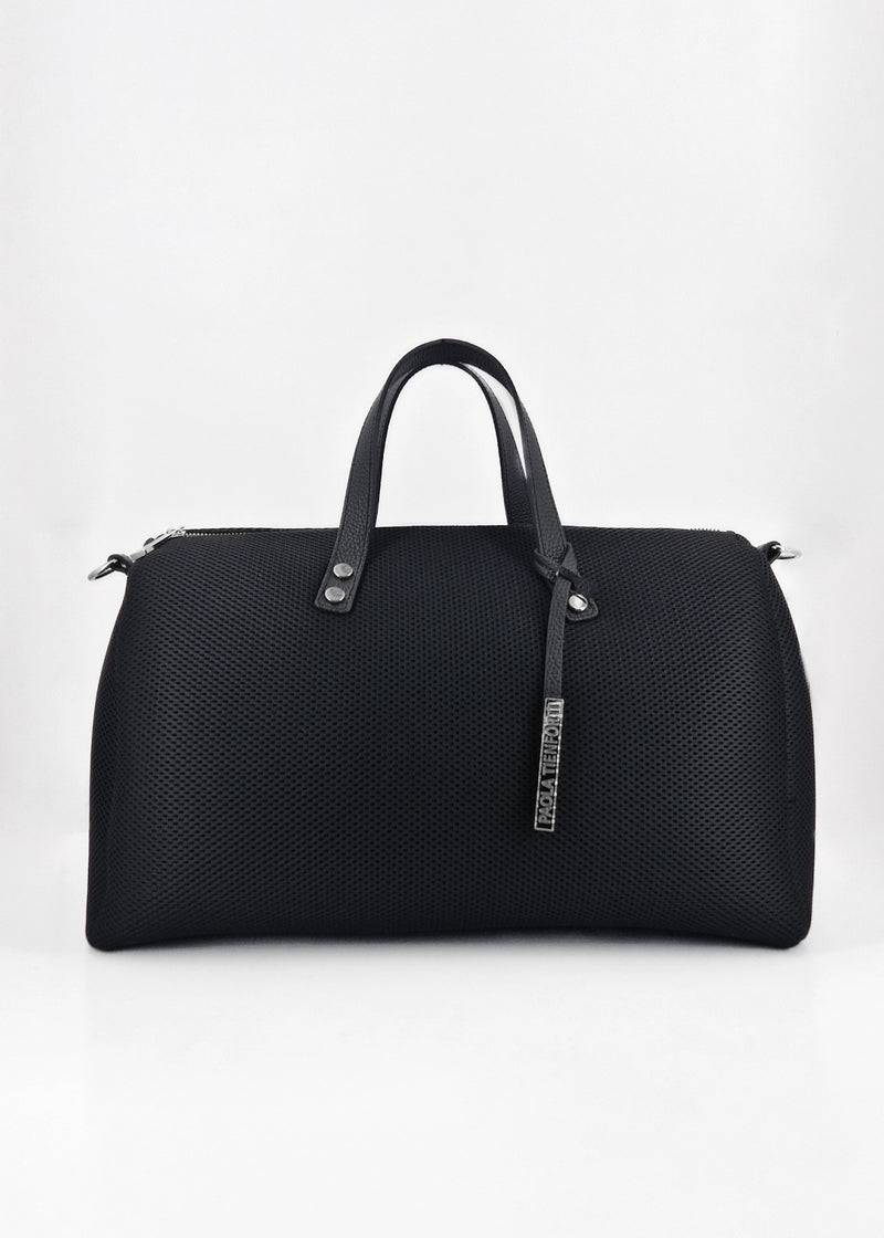 Paola T. Bauletto large in traforato con dettagli argento Fino Al -60%