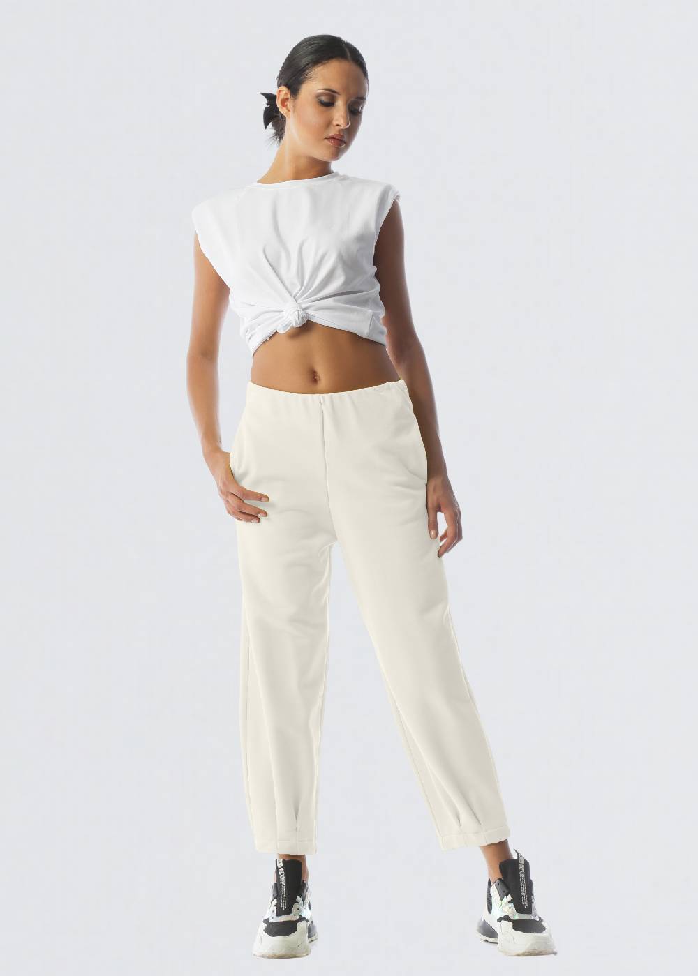 Paola T. Pantalone in cotone con pinces In Linea
