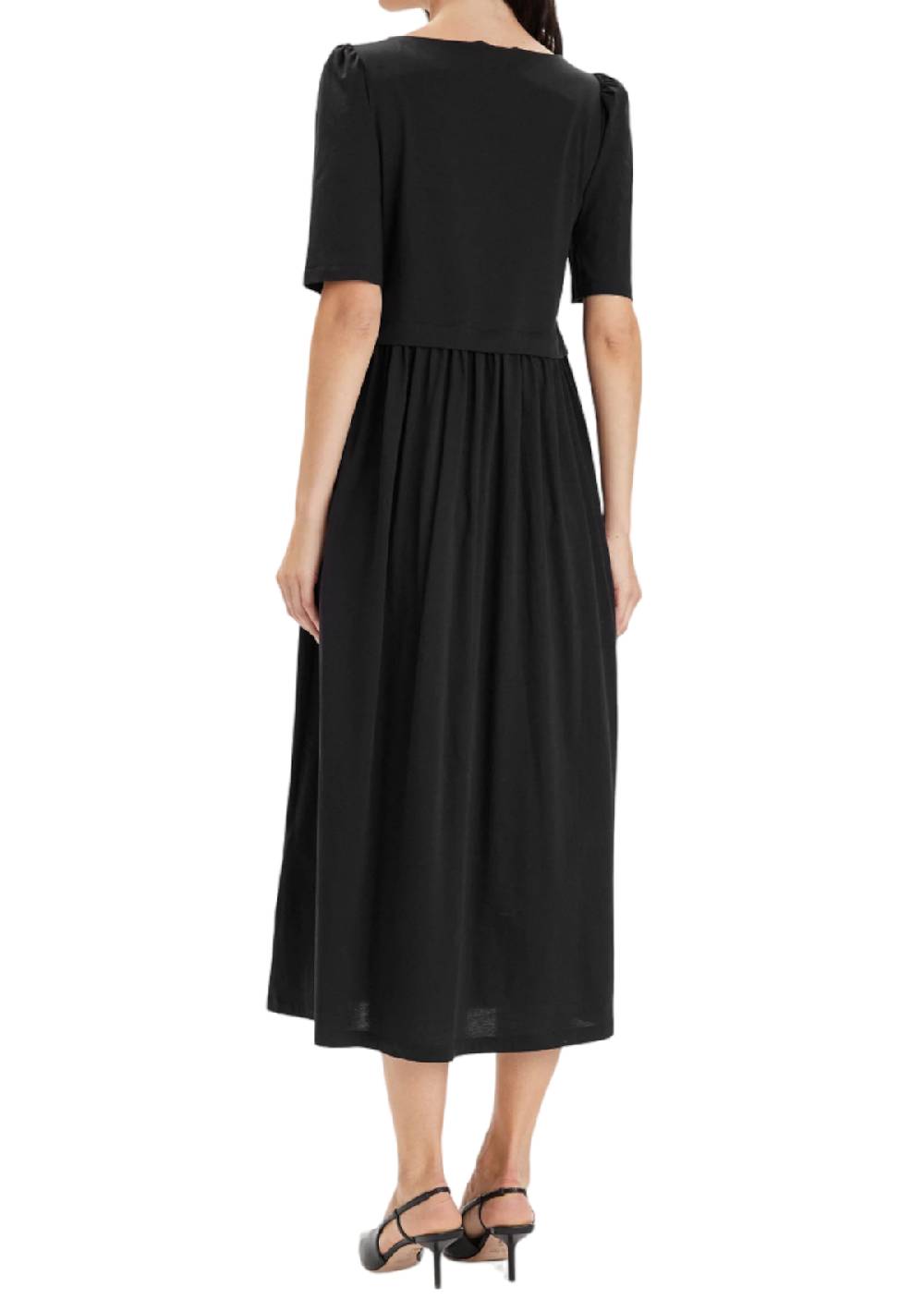 MAX MARA WEEKEND snack SKU: 2415621062600005 Offerta