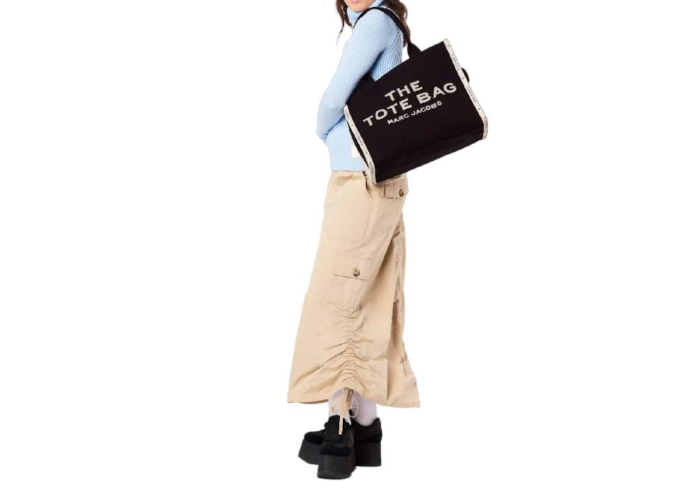 MARC JACOBS THE LARGE TOTE BAG M0017048001 SKU: M0017048001 Novità