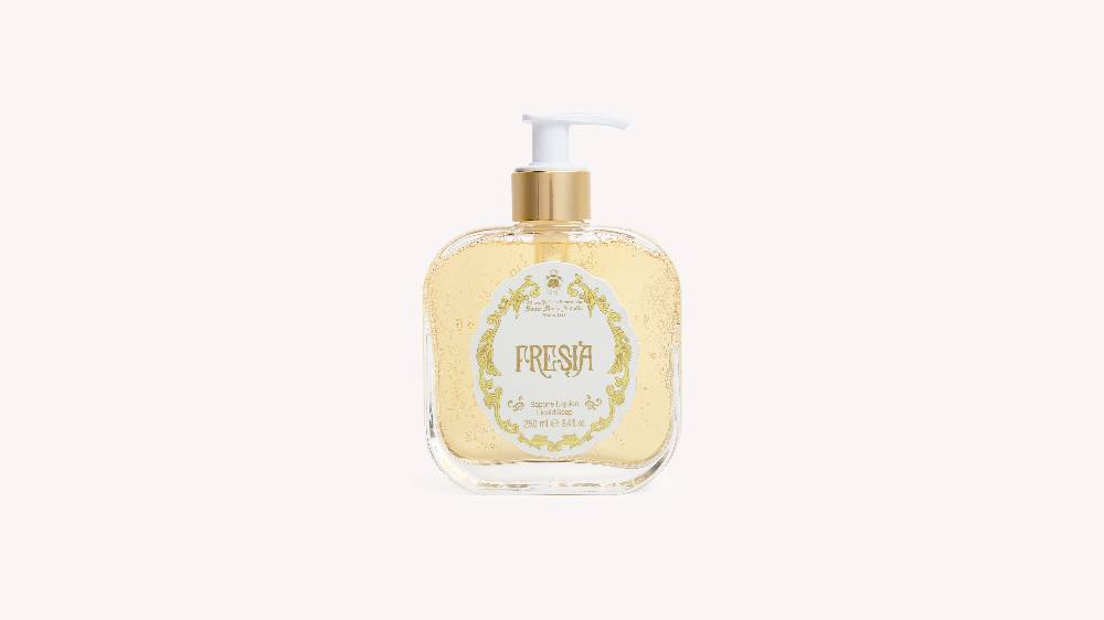 SANTA MARIA NOVELLA SAPONE LIQUIDO FRESIA 250ML 3236001250ML SKU: 3236001250ML Prezzo Ridotto