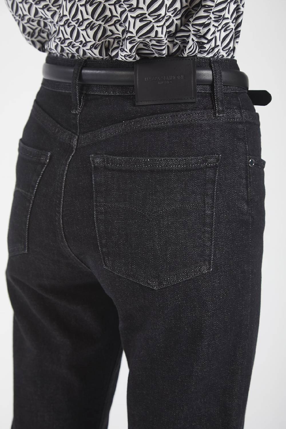 Piazza Sempione KRISTEN Pantalone 5 tasche slim fit in denim nero Consegna Veloce